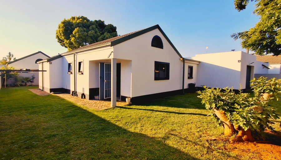 2 Bedroom Property for Sale in Vaalpark Free State